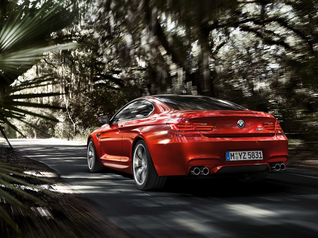 07_1600x1200_m6_coupe_wallpaper