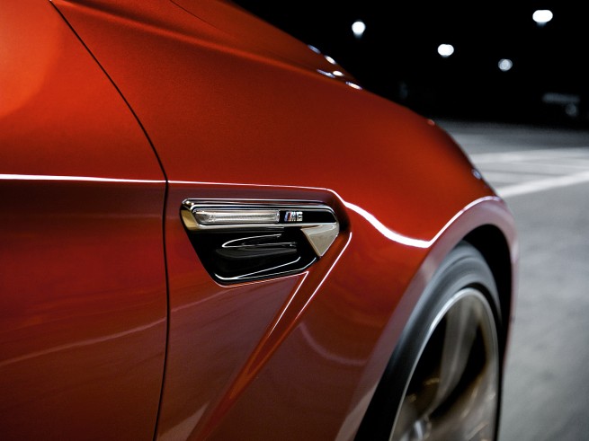 11_1600x1200_m6_coupe_wallpaper
