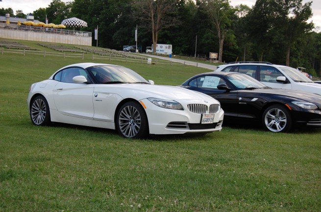 2009-BMW-Z4-sDrive35i-[12]