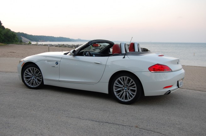 2009-BMW-Z4-sDrive35i-[31]