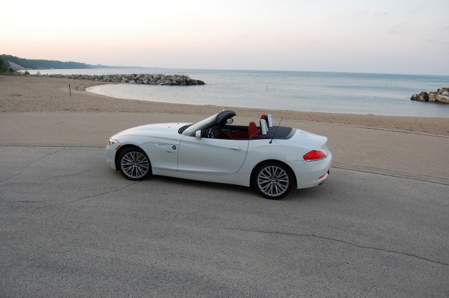 2009-BMW-Z4-sDrive35i-[32]