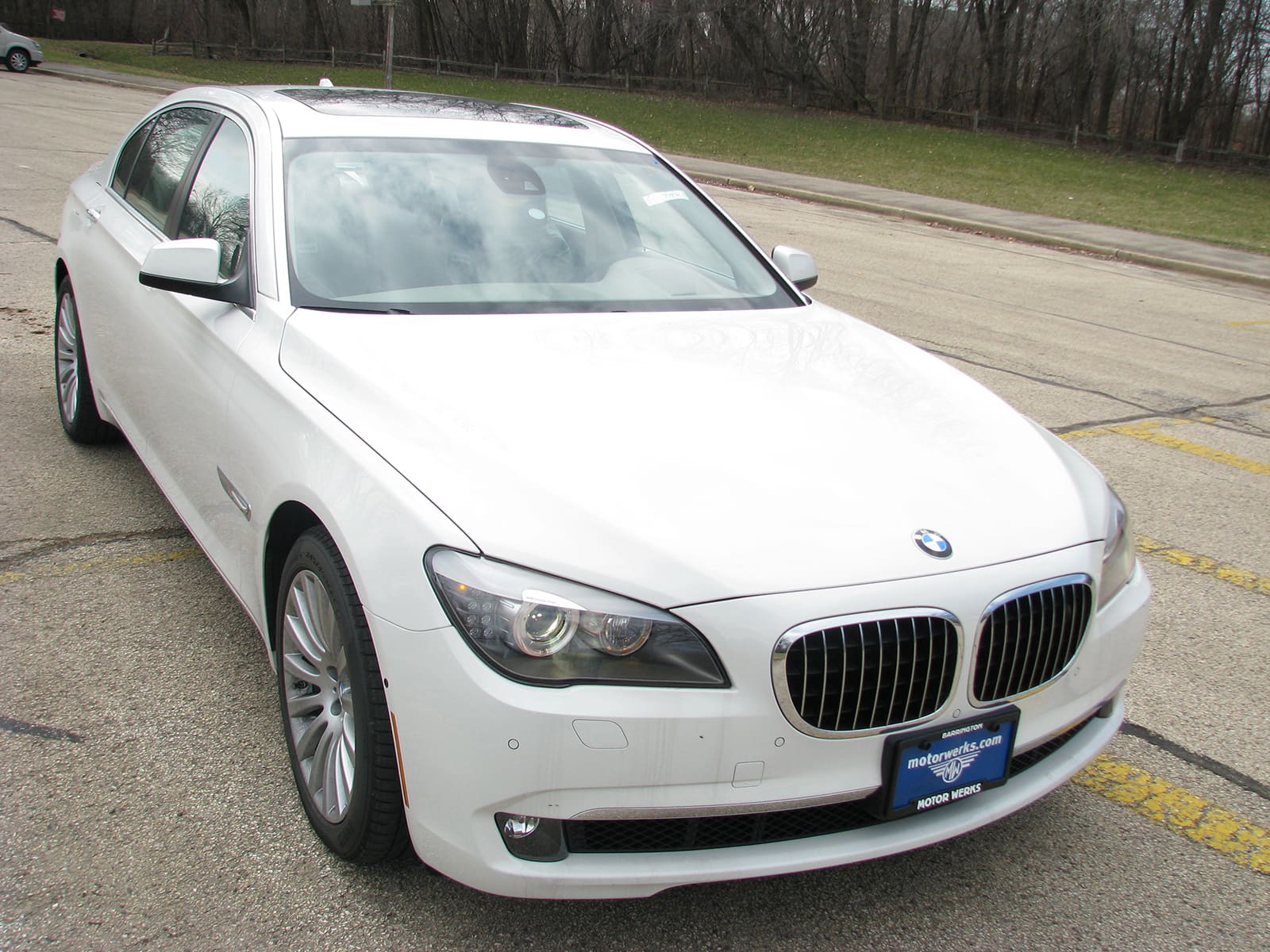 The 750Li weighs 4640 lbs. 2009-bmw-750li-test-drive-016. Exterior Design