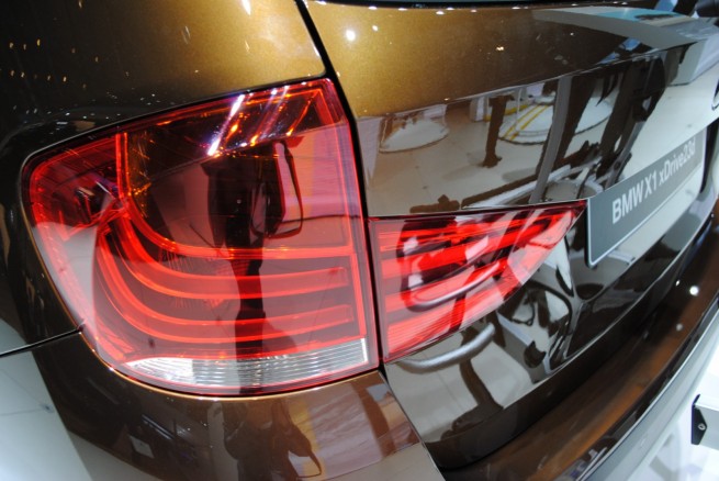2010-bmw-x1 [18]