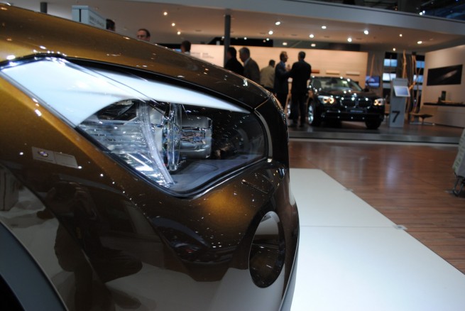 2010-bmw-x1 [25]