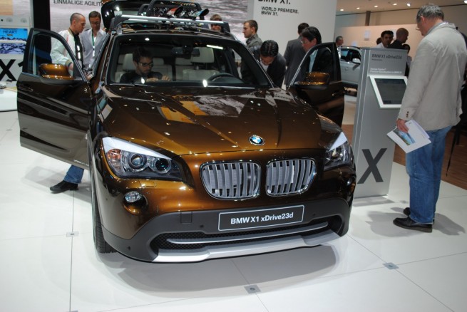 2010-bmw-x1 [33]