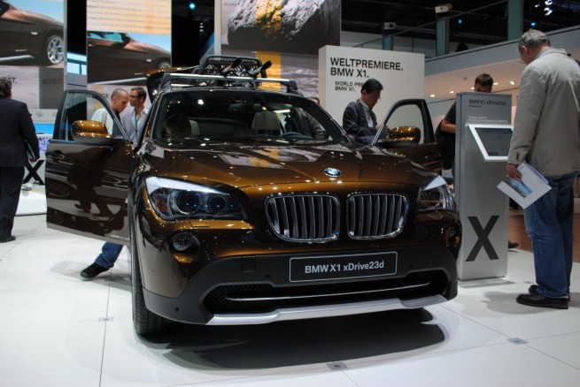 2010-bmw-x1 [34]