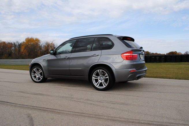 2010-bmw-x5-m-38