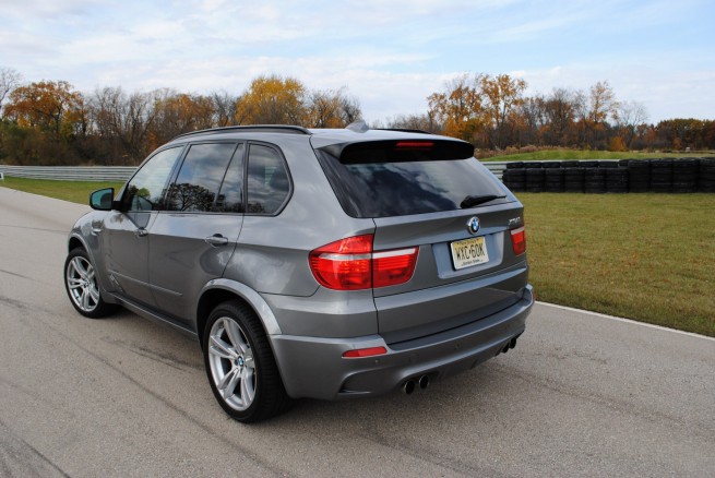 2010-bmw-x5-m-39