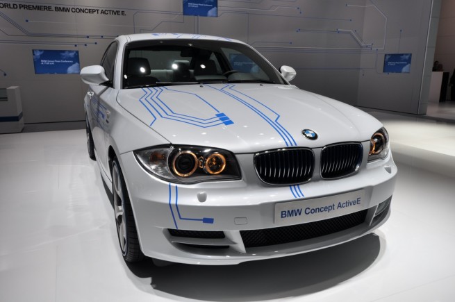 2010--detroit-auto-show-23