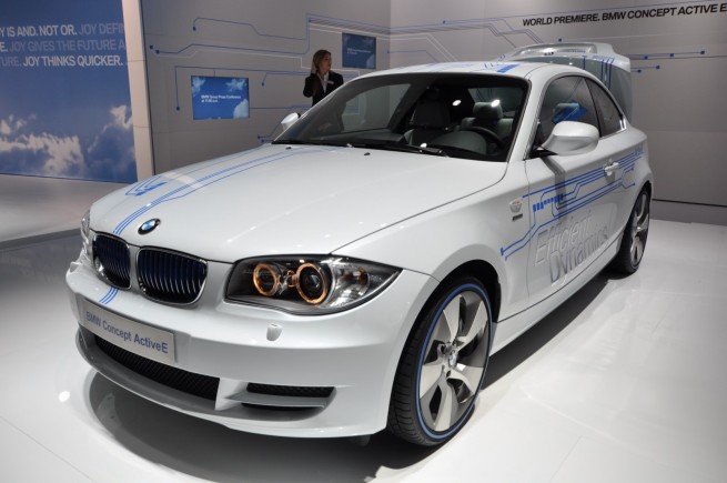 2010--detroit-auto-show-52