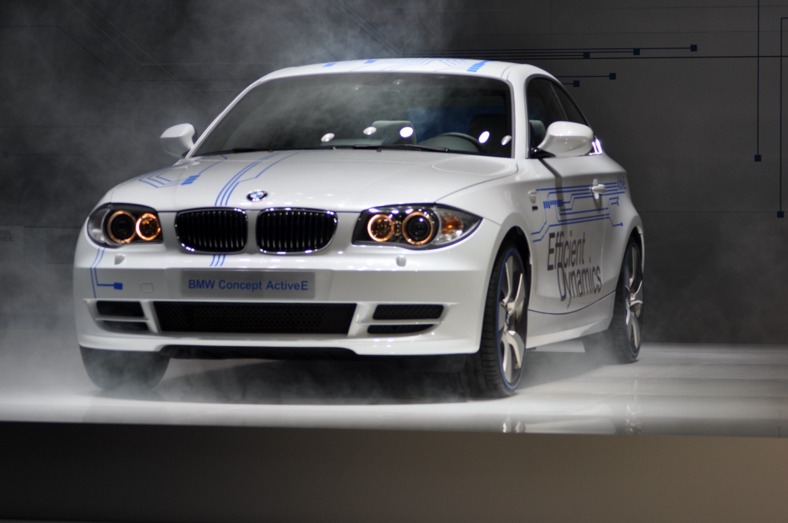 Detroit motor show 2010 bmw