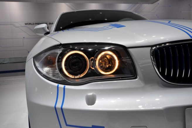 2010--detroit-auto-show-7