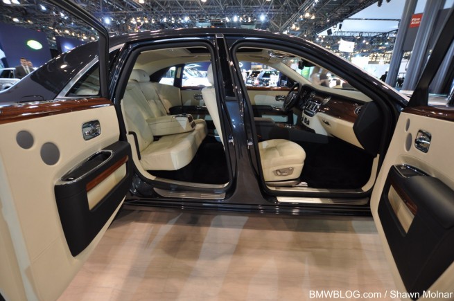 2010-nyias-bmw-22
