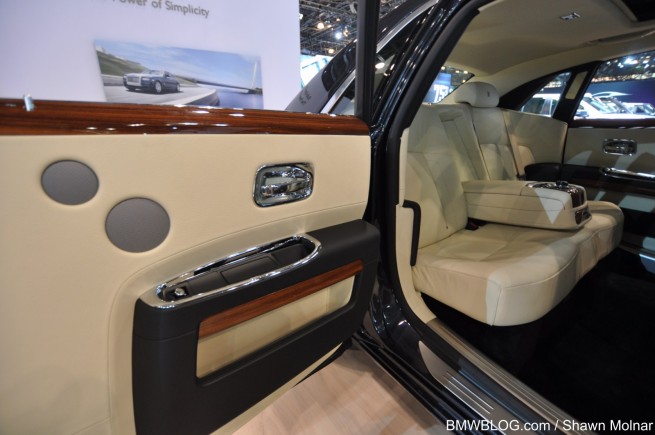 2010-nyias-bmw-23