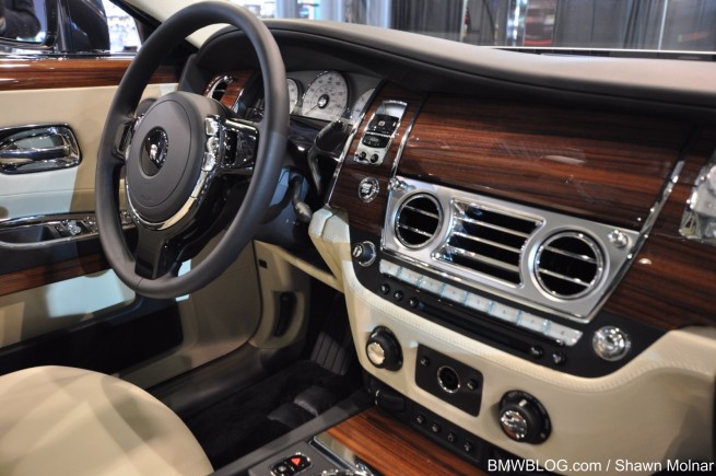 2010-nyias-bmw-38