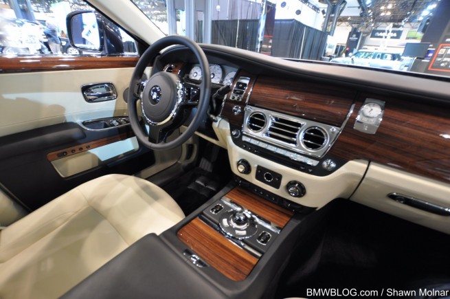 2010-nyias-bmw-42