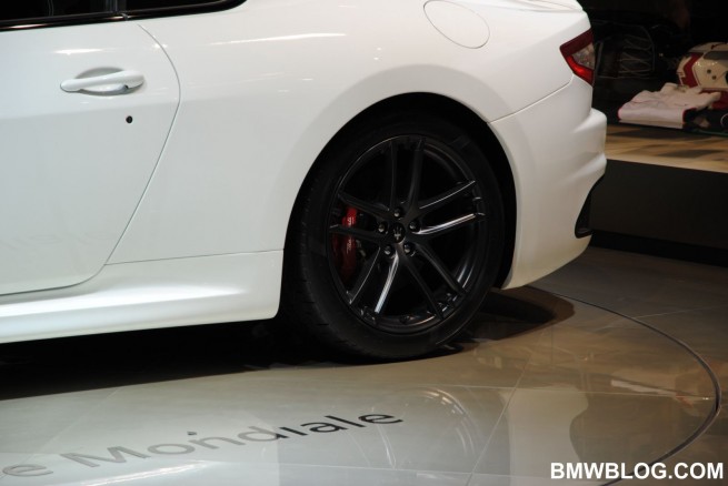 2010-paris-motor-show-photos-112