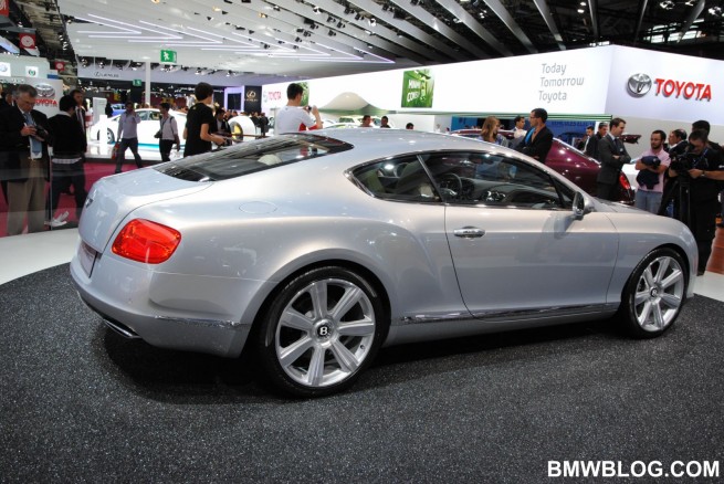 2010-paris-motor-show-photos-136
