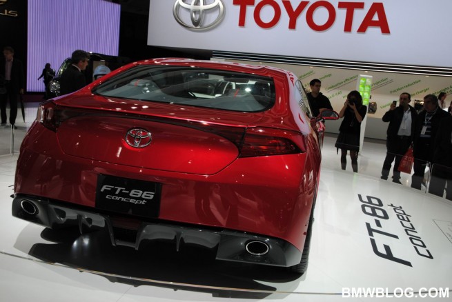 2010-paris-motor-show-photos-433