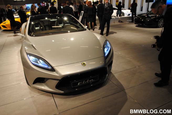 2010-paris-motor-show-photos-471