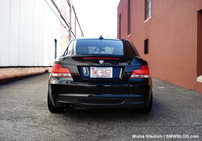 2011-BMW-135i-coupe-test-drive-16