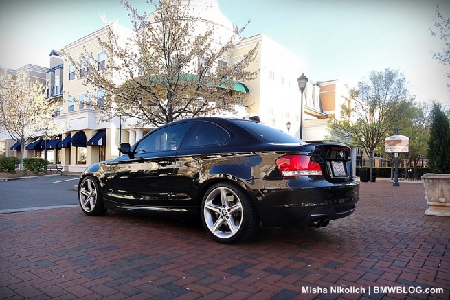 2011-BMW-135i-coupe-test-drive-21