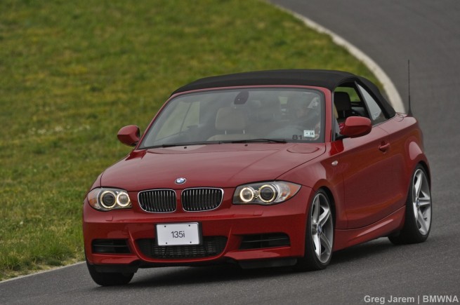 2011-bmw-135i-dct-8