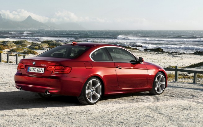 2011-bmw-3-series-coupe-17