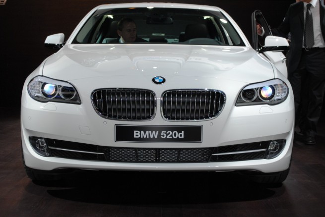 2011-bmw-5-series-geneva-motor-show-34