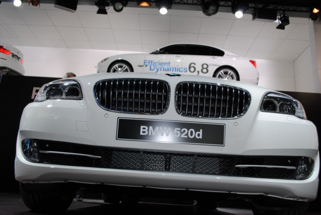 2011-bmw-5-series-geneva-motor-show-46