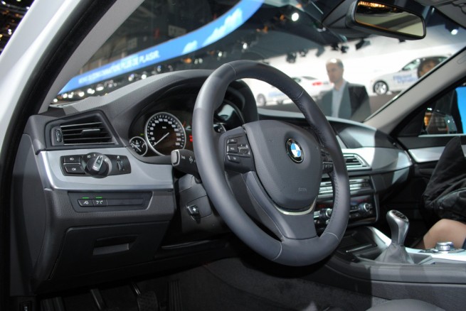 2011-bmw-5-series-geneva-motor-show-72