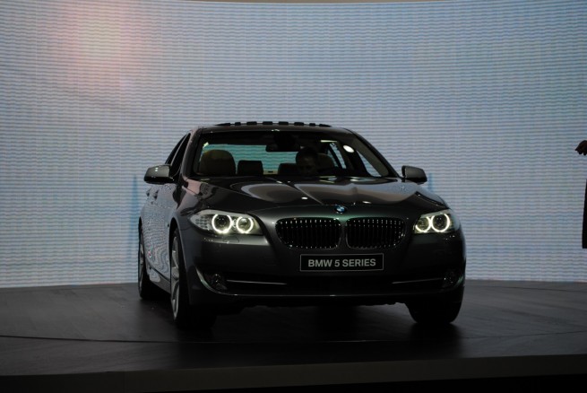 2011-bmw-5-series-geneva-motor-show-87