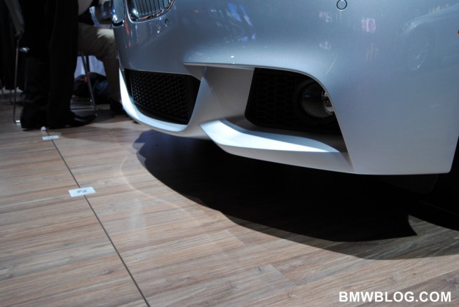 2011-bmw-5-series-m-sport-3