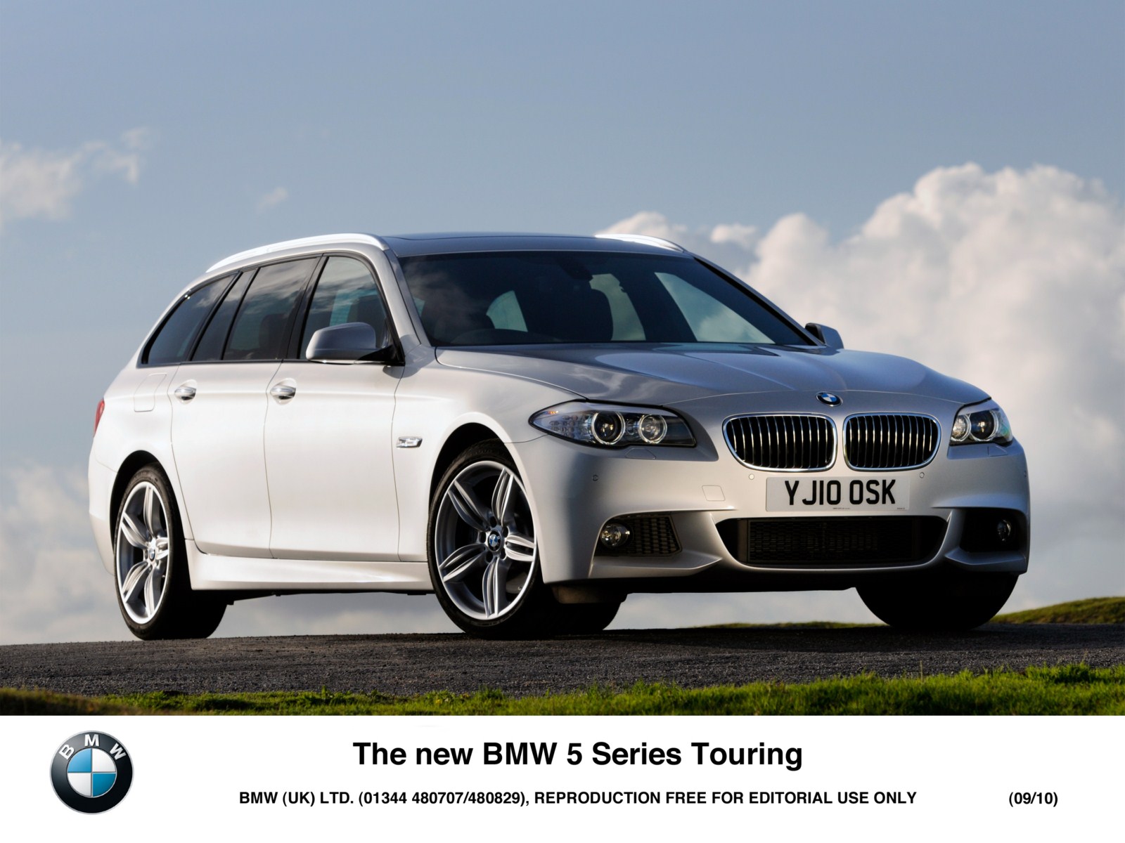 Bmw 5 touring 2011 wallpaper #5