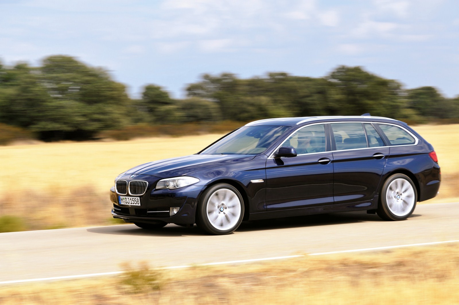 2011 5-Series bmw wagon #7