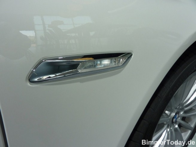 2011-bmw-520d-touring-10