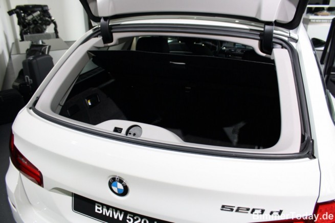 2011-bmw-520d-touring-11