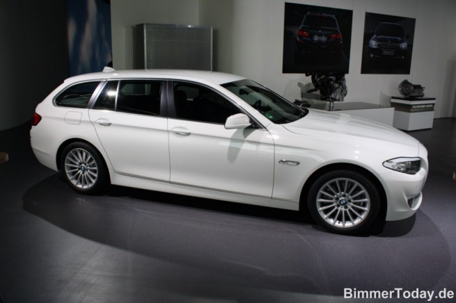 2011-bmw-520d-touring-17
