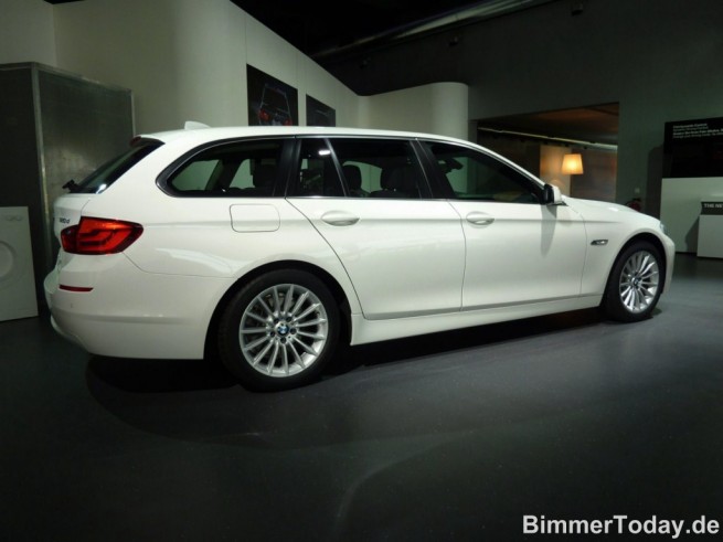 2011-bmw-520d-touring-9