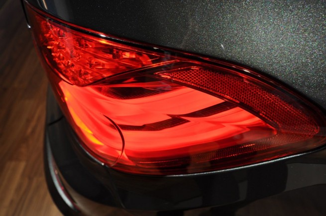 2011-bmw-535i-GT-10