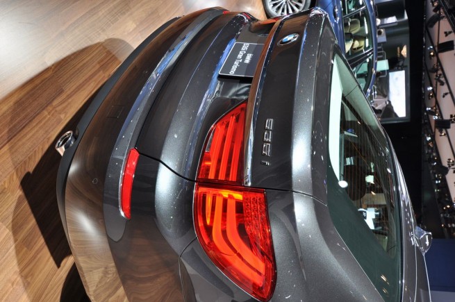 2011-bmw-535i-GT-11