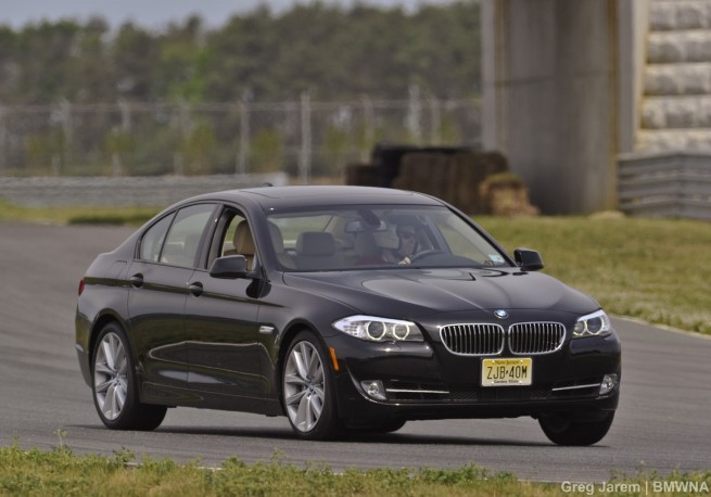 2011-bmw-550i-535i-12