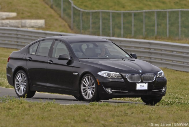 2011-bmw-550i-535i-13