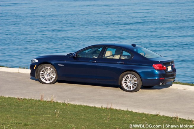 2011-bmw-550i--photos-28