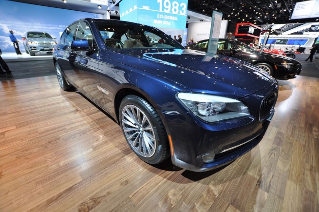2011-bmw-740i-2