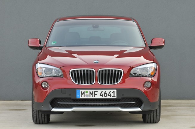2011-bmw-x1-22