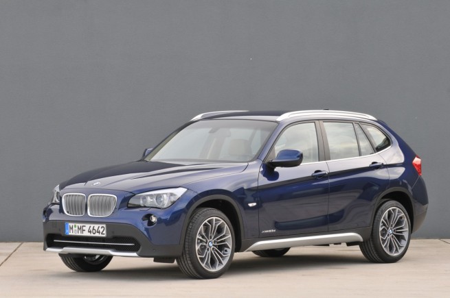 2011-bmw-x1-25