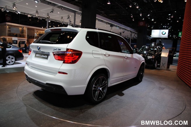 2011-bmw-x3-m-package-21