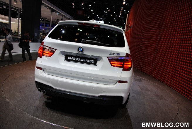 2011-bmw-x3-m-package-23
