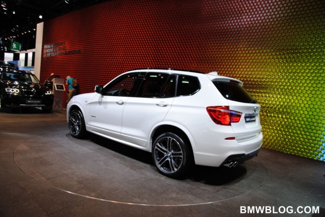 2011-bmw-x3-m-package-26